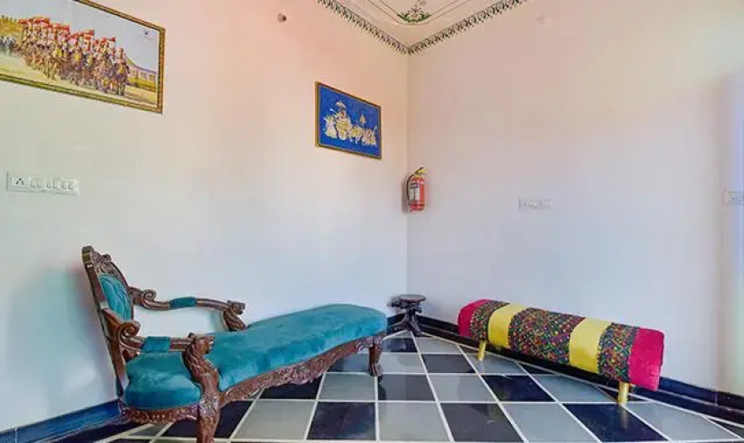 FabExpress Achrol Haveli