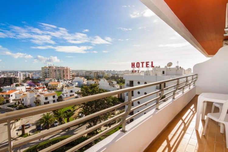 1 Bedroom Apartment with balcony