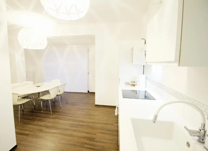3 Bedrooms Apartment