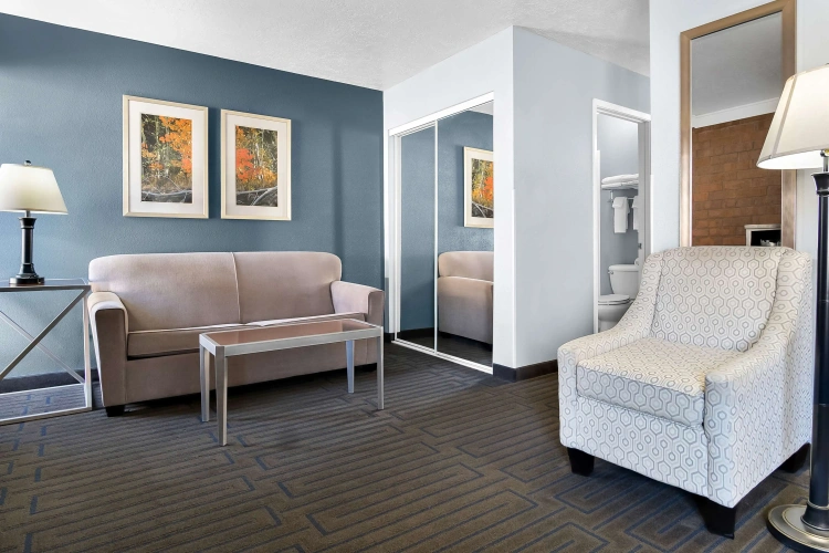 Quadruple Suite