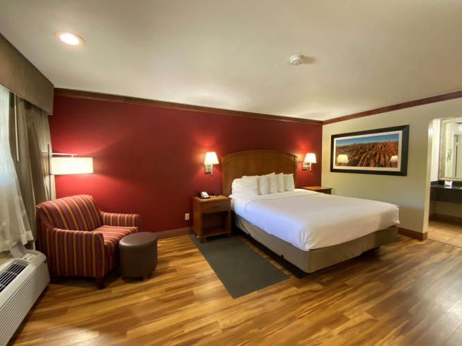Best Western Plus Greenwell Inn