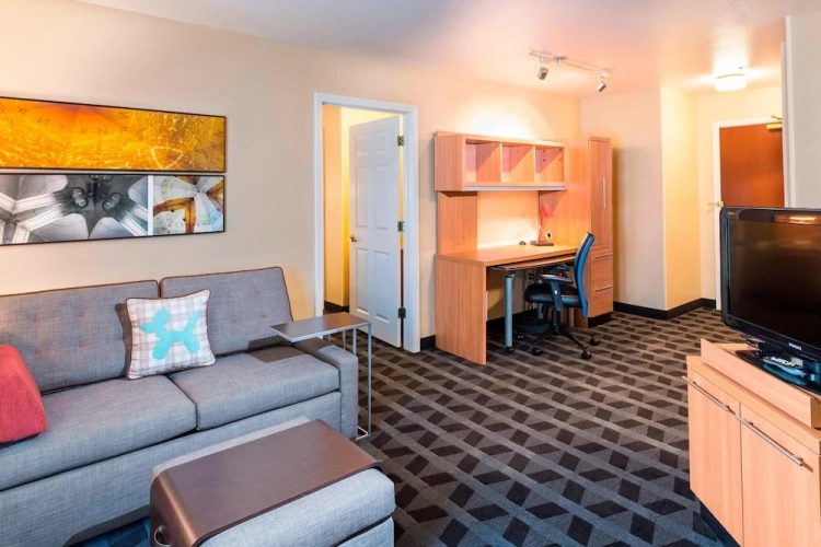 1 Bedroom Suite