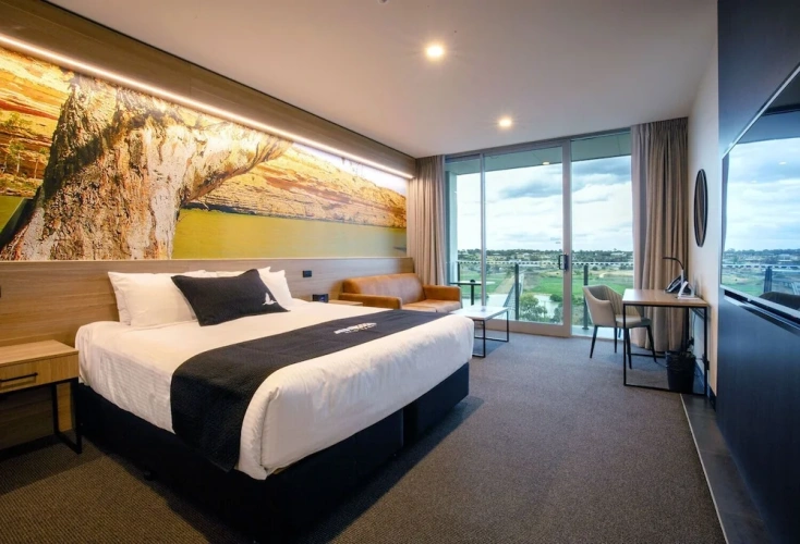 Deluxe Suite with balcony