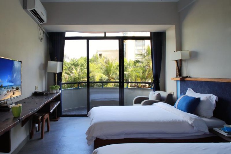 Standard Double room with garden view