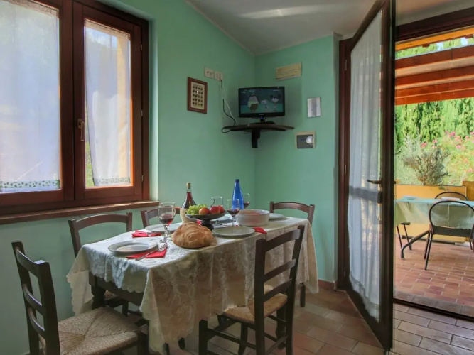 Pet-friendly Cottage With Pool