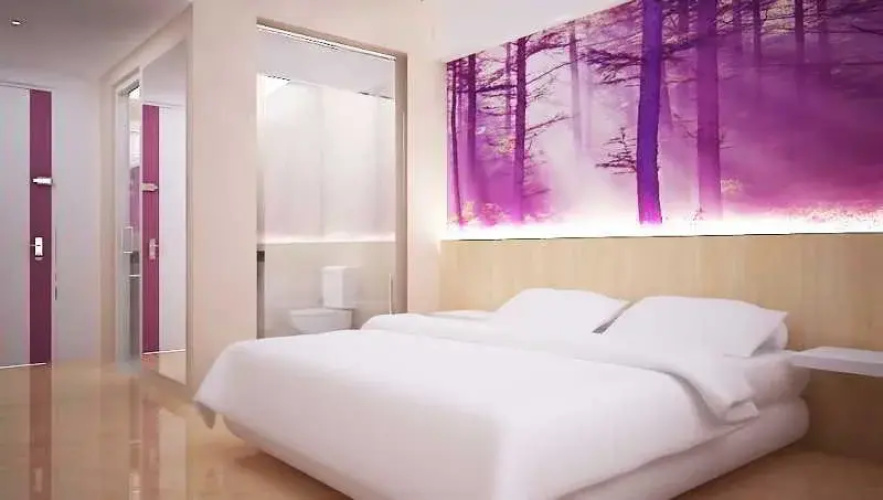 d'primahotel Balikpapan (formerly Favehotel Balikpapan)