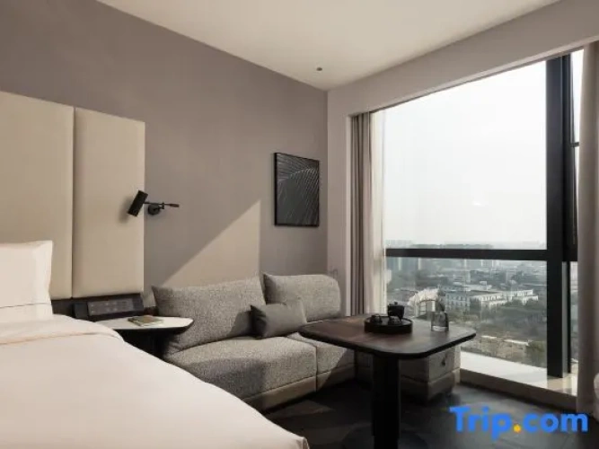 Premier Twin room