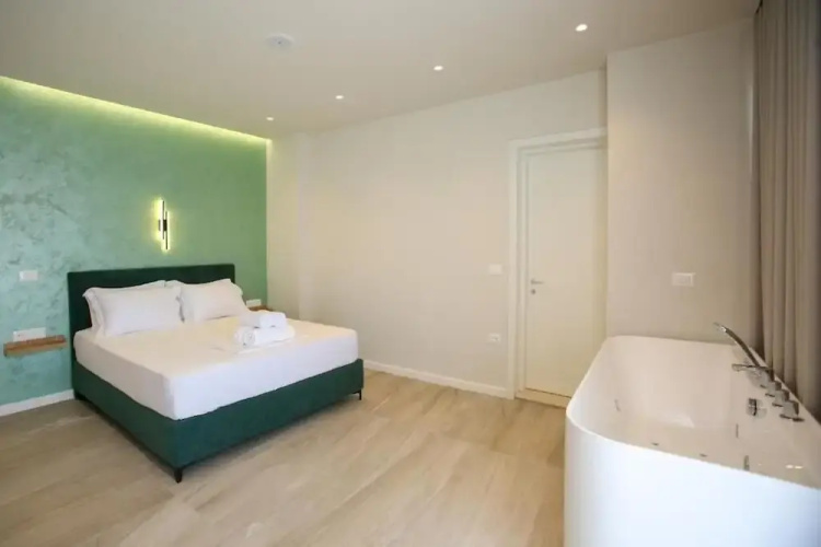 ReiVal Hotel