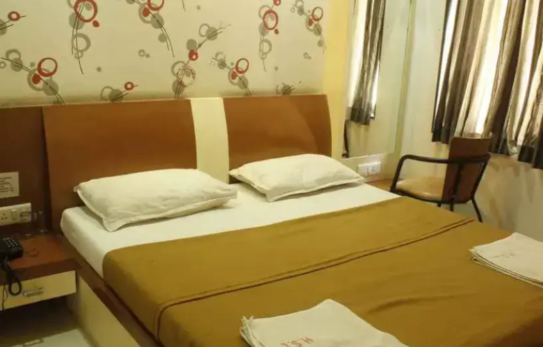 Hotel Sky Lark Inn