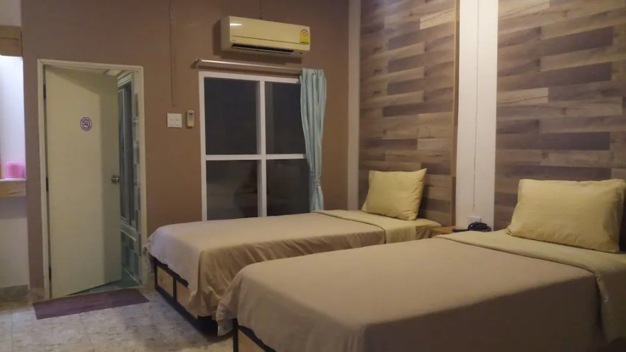 Ploy Resort