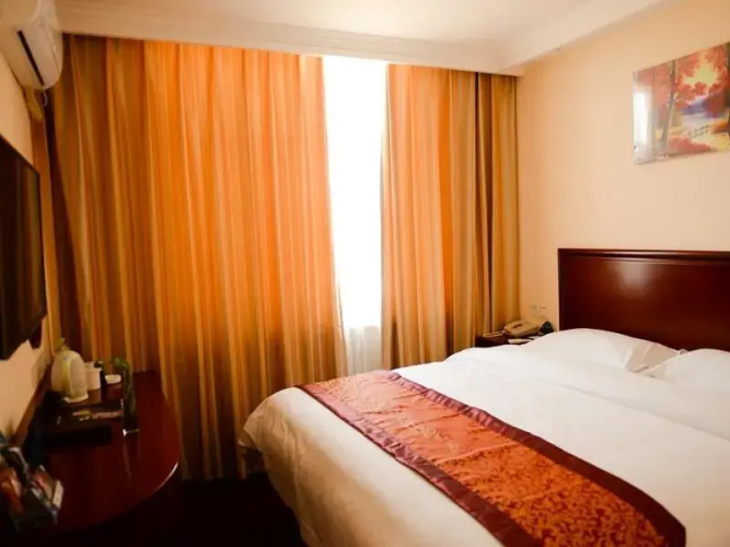 GreenTree Inn Bajiao (E) Street Express Hotel