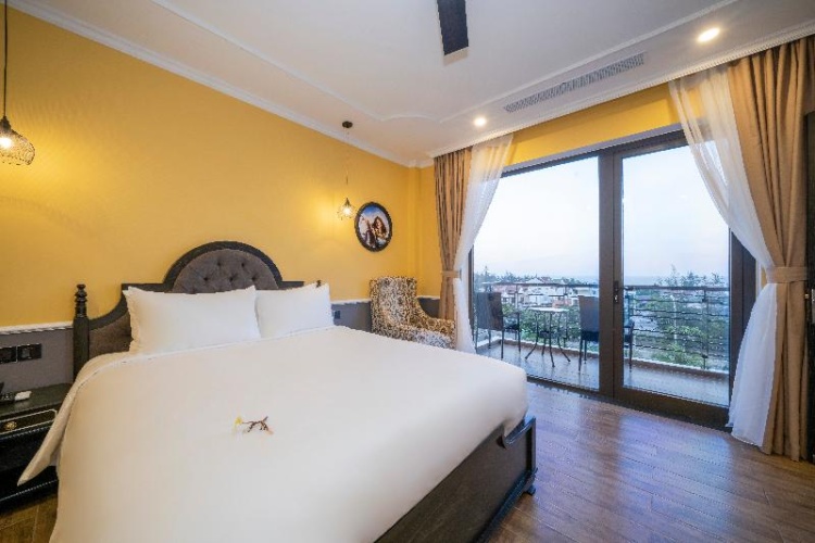 Classic Double room with balcony