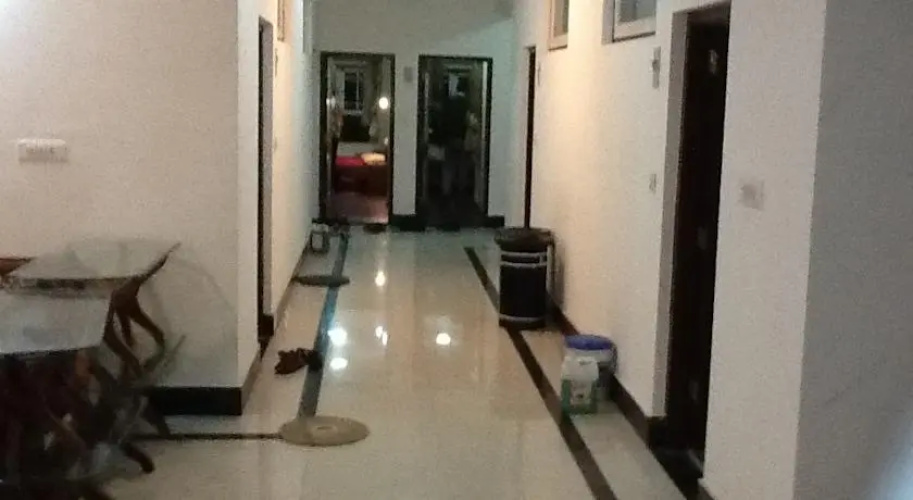 Hotel Pine Spring Srinagar Nowgam