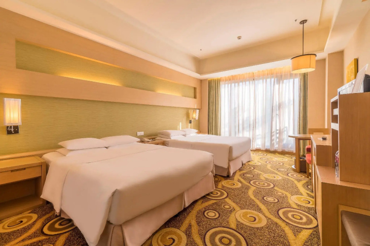 E-Da Royal Hotel