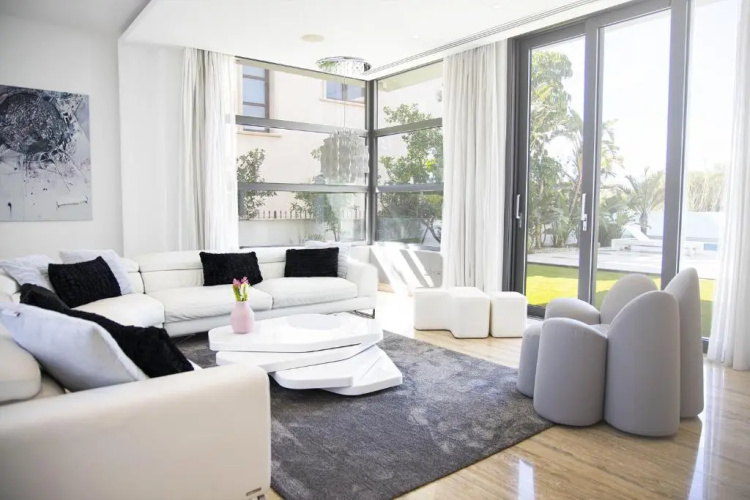 Salt Lake Deluxe Villa