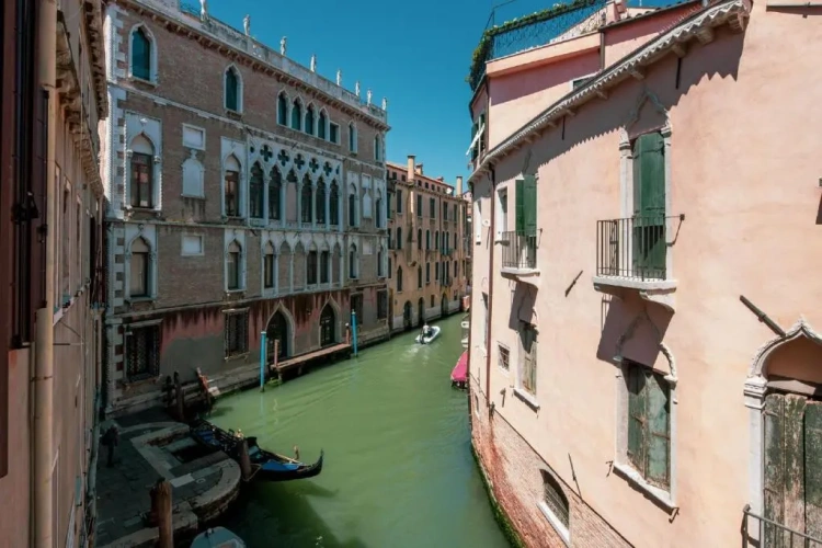 2 Bedrooms Double Apartment