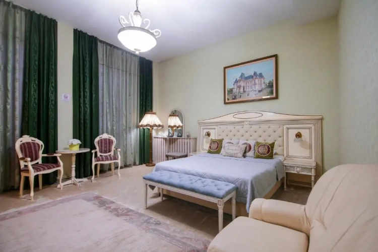Suite with balcony and with view