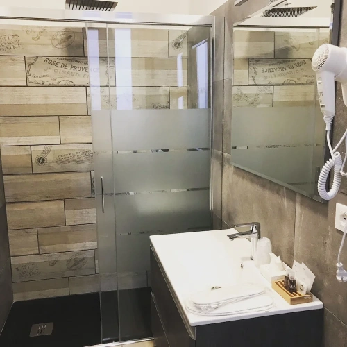 Standard Twin room with balcony