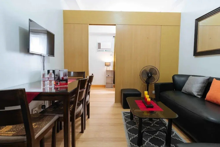RedDoorz Premium @ SMDC Fairview