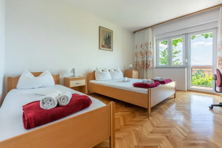 Apartments Brana