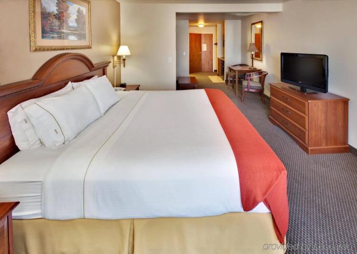 Garner Hotel Brookings by IHG