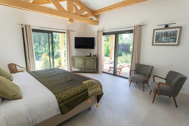 2 Bedrooms Luxury Suite