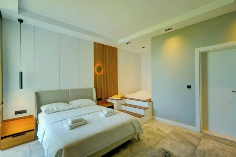 Saturn-4 PLANET LUXURY VILLAS