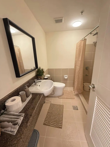 Cozy Modern Apartment Condo Unit