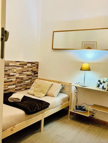 Basic Interior Apartment Sagrada Familia