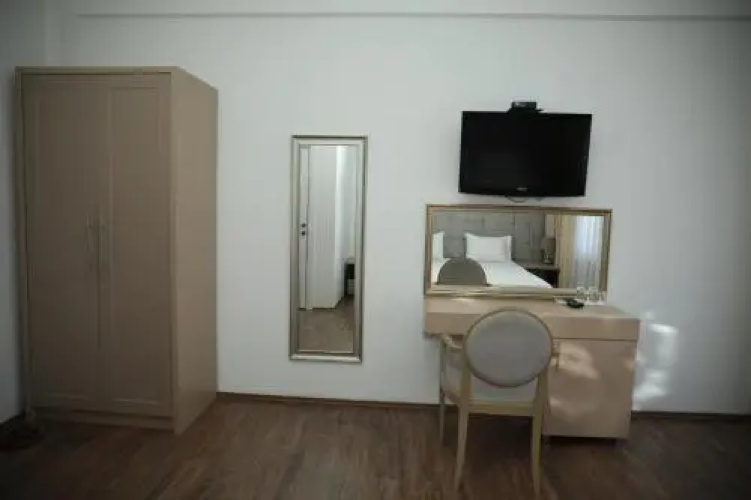 Hotel Cleon