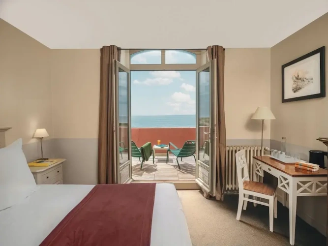 Standard Double room with sea view