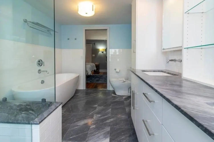 3 Bedrooms Standard room with balcony