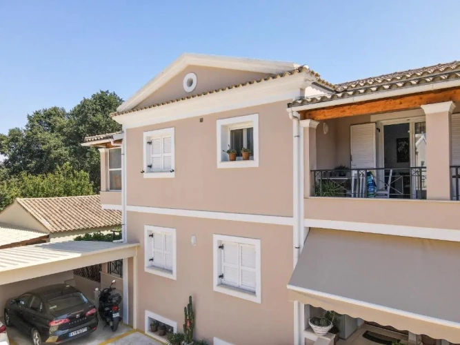2 Bedrooms Apartment