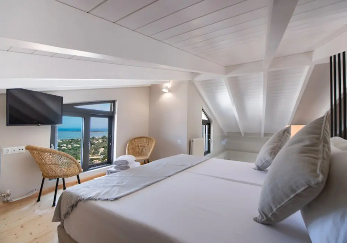 Halcyon Deluxe Maisonettes Sea View