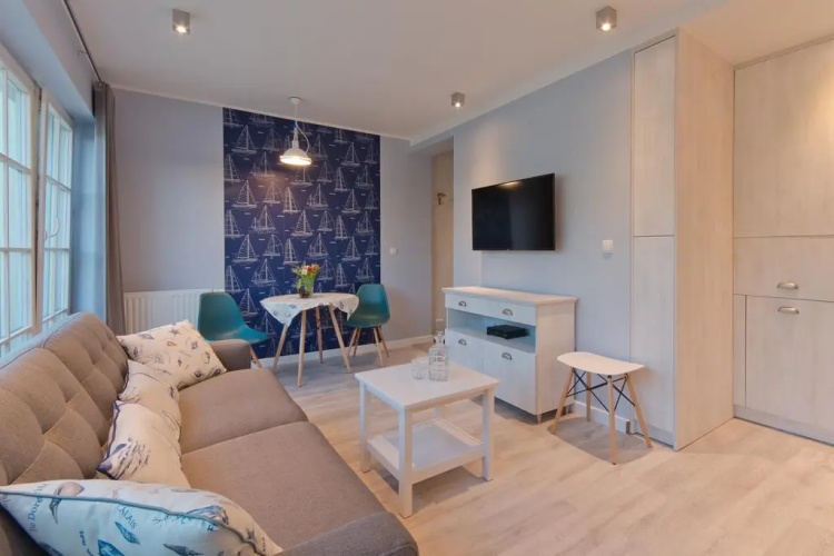 Imperial Apartments - Valor