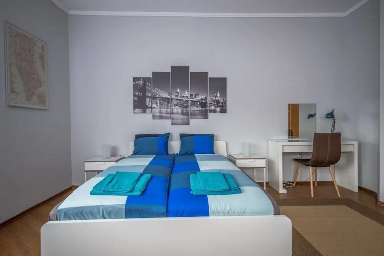 FM Luxury 2-BDR Apartment - 5th Avenue