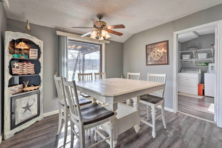 Lakefront Vacation Rental w/ Deck & 2 Docks!