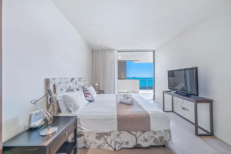 3 Bedrooms Apartment with balcony
