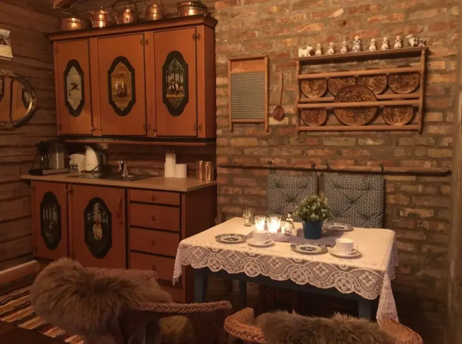 The Reverse Escape Room Cabin