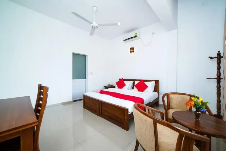 OYO 576 Dazzling Villa