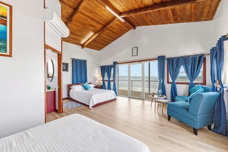 Superior Quadruple room with ocean view