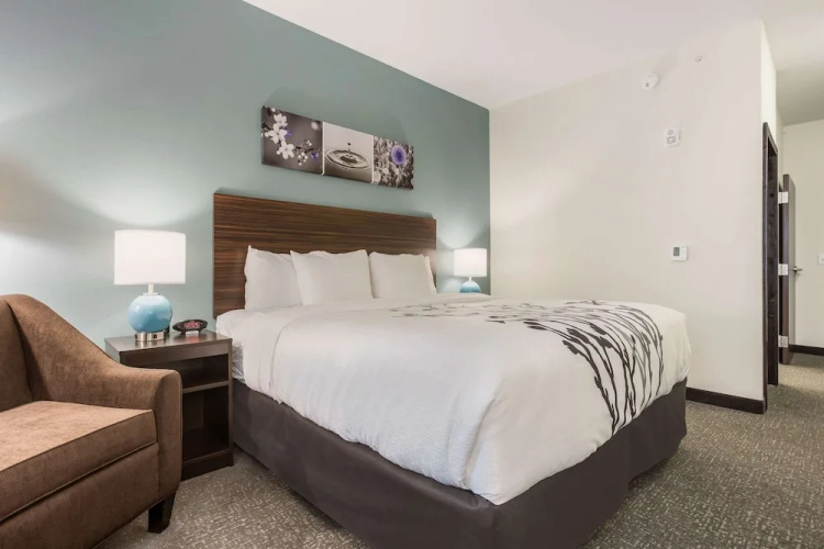 Sleep Inn & Suites
