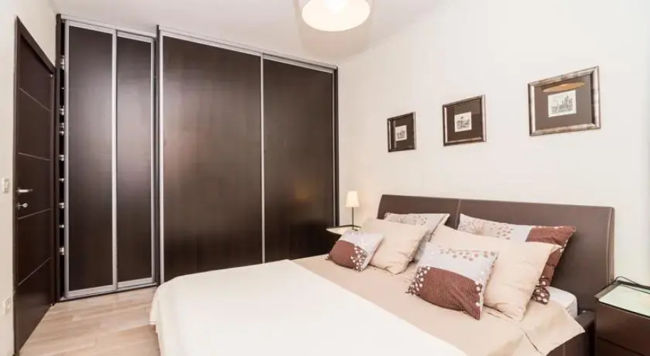 Apartment Iris