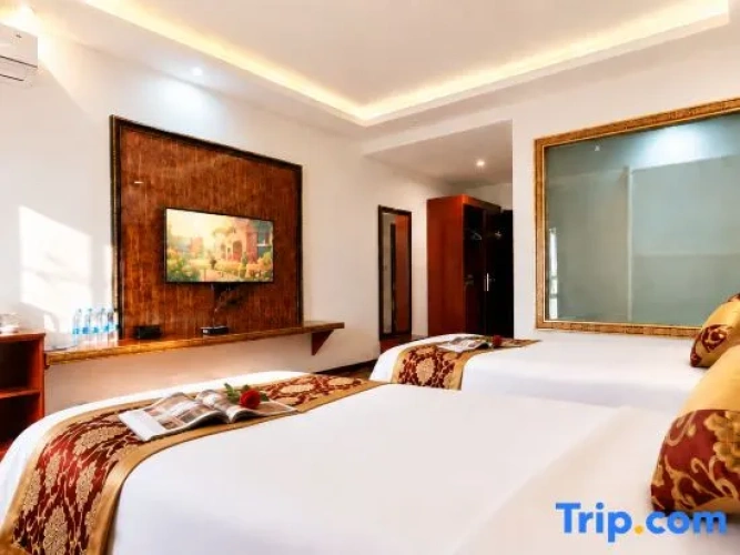 Quadruple Family Suite