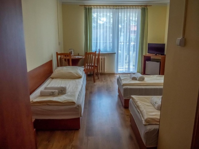 Standard Triple room with balcony
