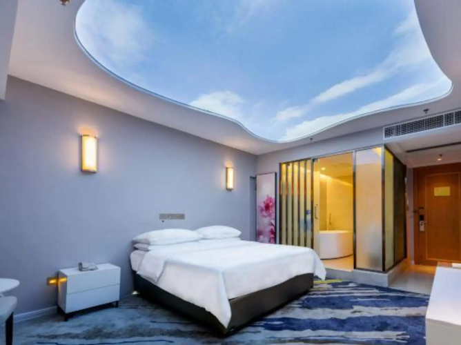 Vienna International Hotel (Zhaoqing Center Lake-view) - Zhaoqing