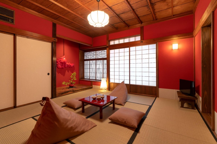 Standard Quadruple room with garden view