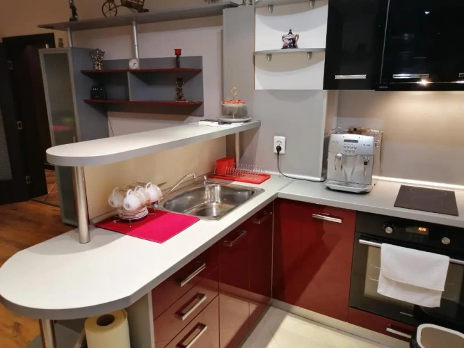 2 Bedrooms Apartment