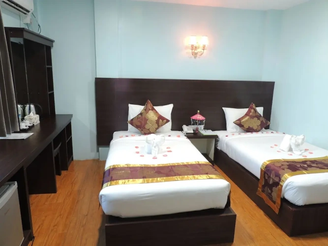 Standard Twin room