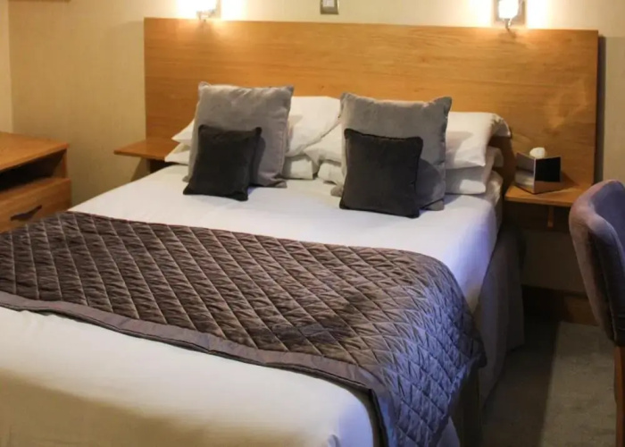 Station Hotel And Restaurant